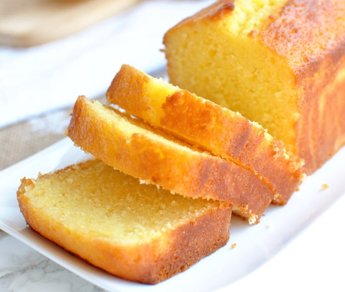 Limonlu kek tarifi ile limonlu kek nasıl yapılır öğreniyoruz. Nefis limonlu kek.